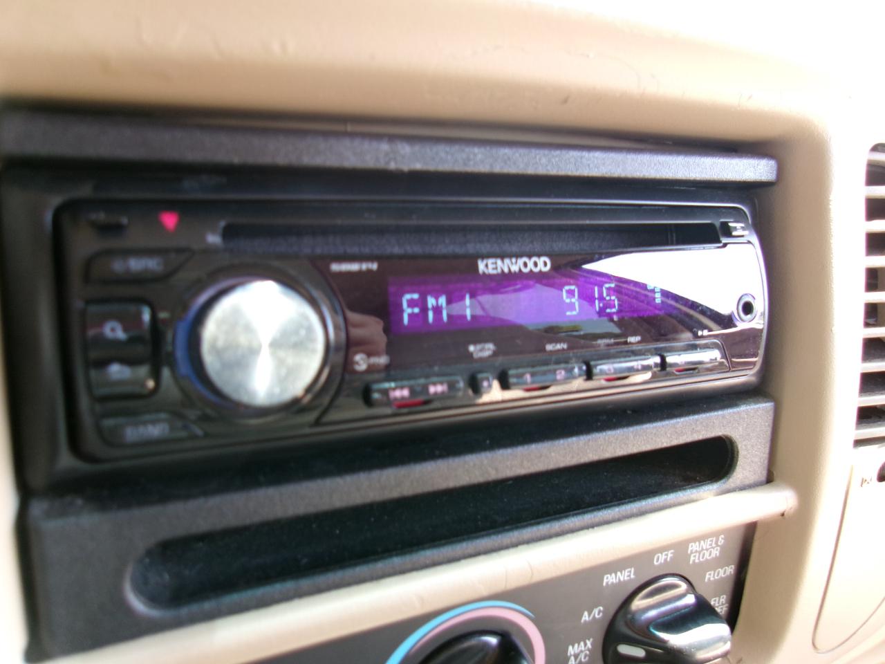 Ford F-150 XLT SuperCrew 2WD 2001
