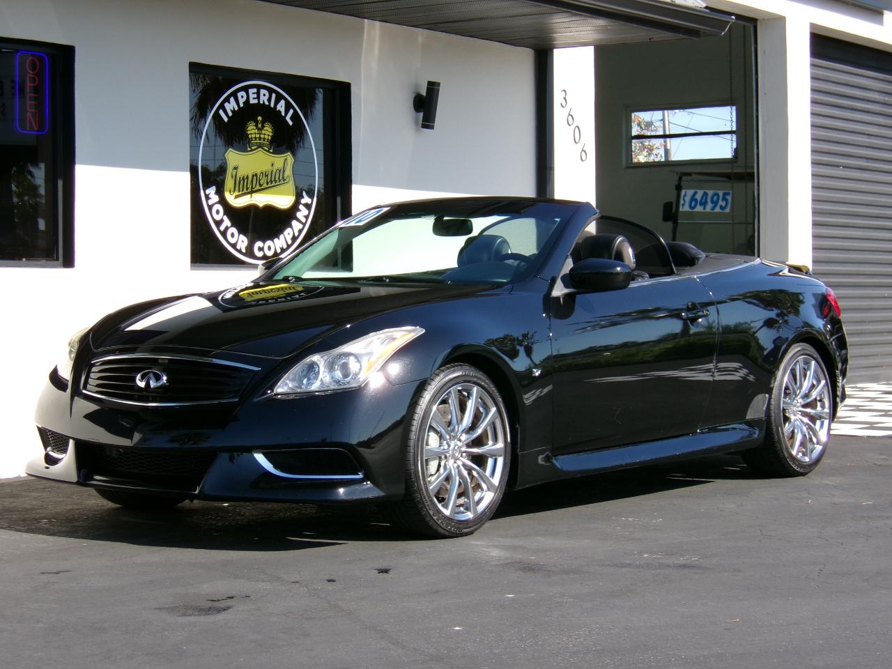 Infiniti G Convertible  2010