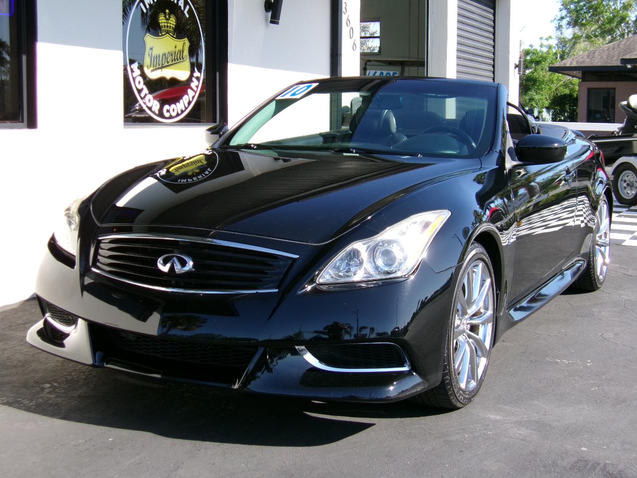 Infiniti G Convertible  2010