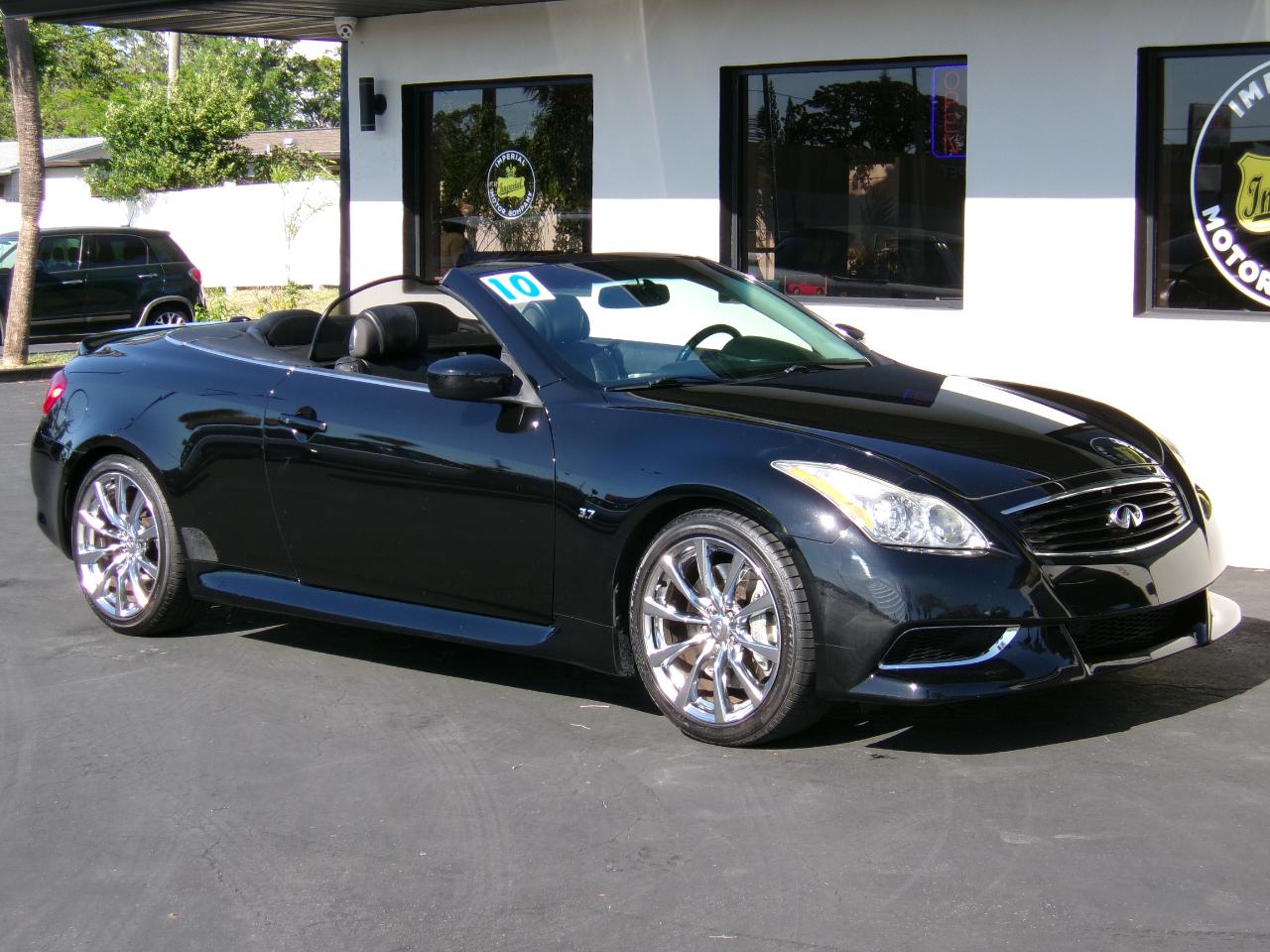 Infiniti G Convertible  2010