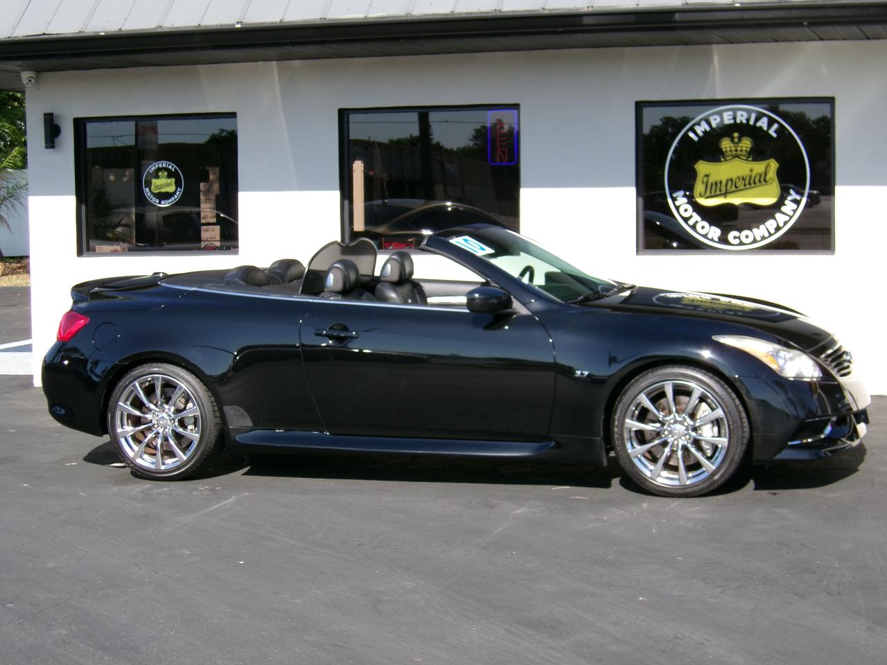 Infiniti G Convertible  2010