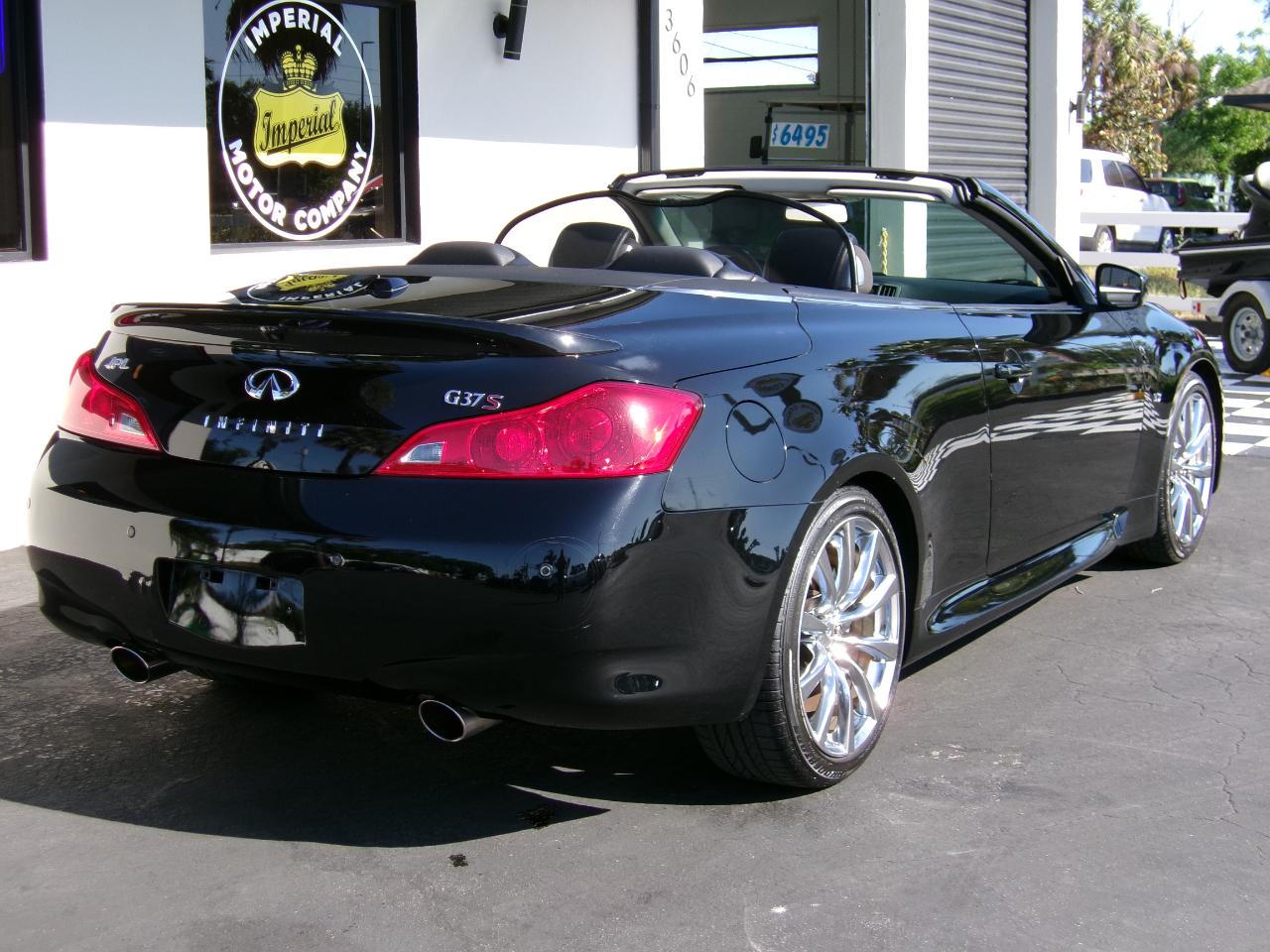 Infiniti G Convertible  2010