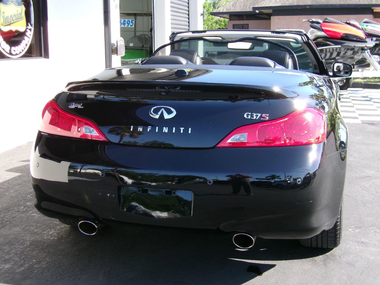 Infiniti G Convertible  2010