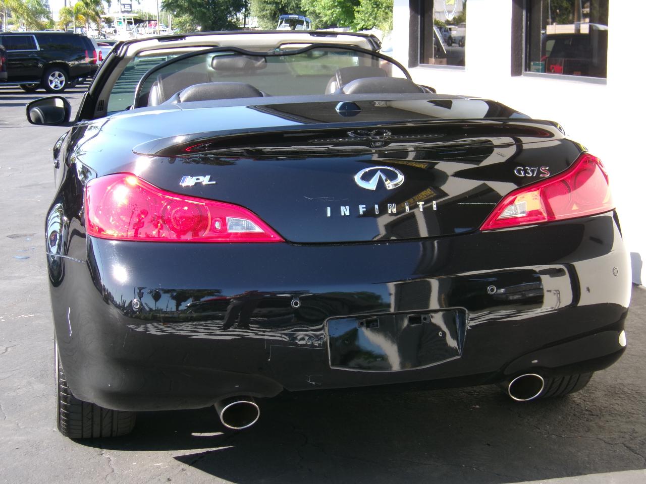 Infiniti G Convertible  2010