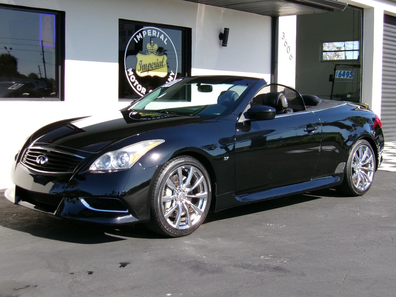 Infiniti G Convertible  2010