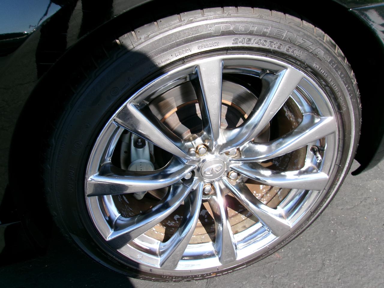 Infiniti G Convertible  2010