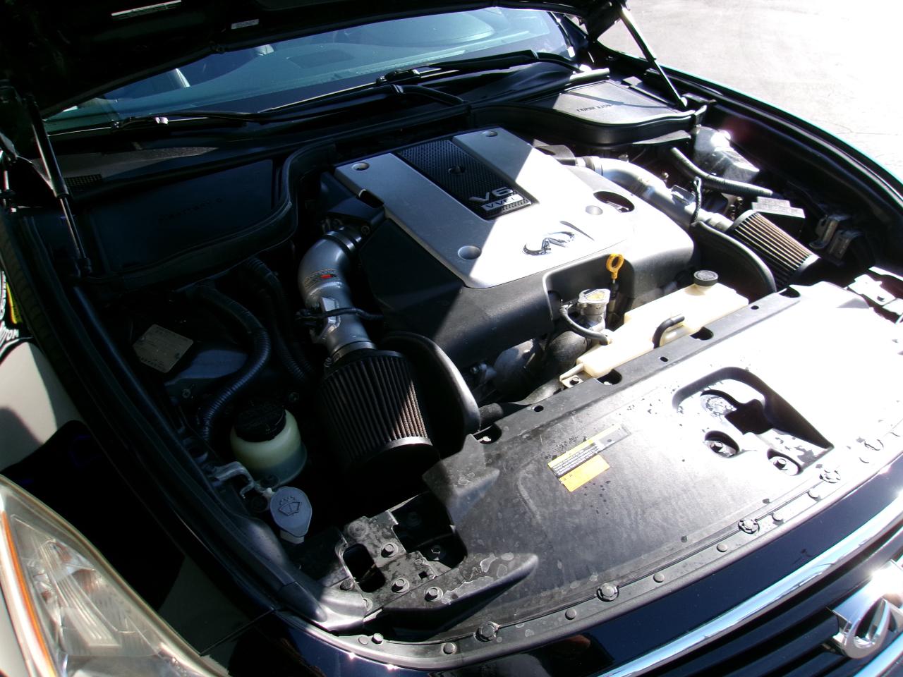 Infiniti G Convertible  2010