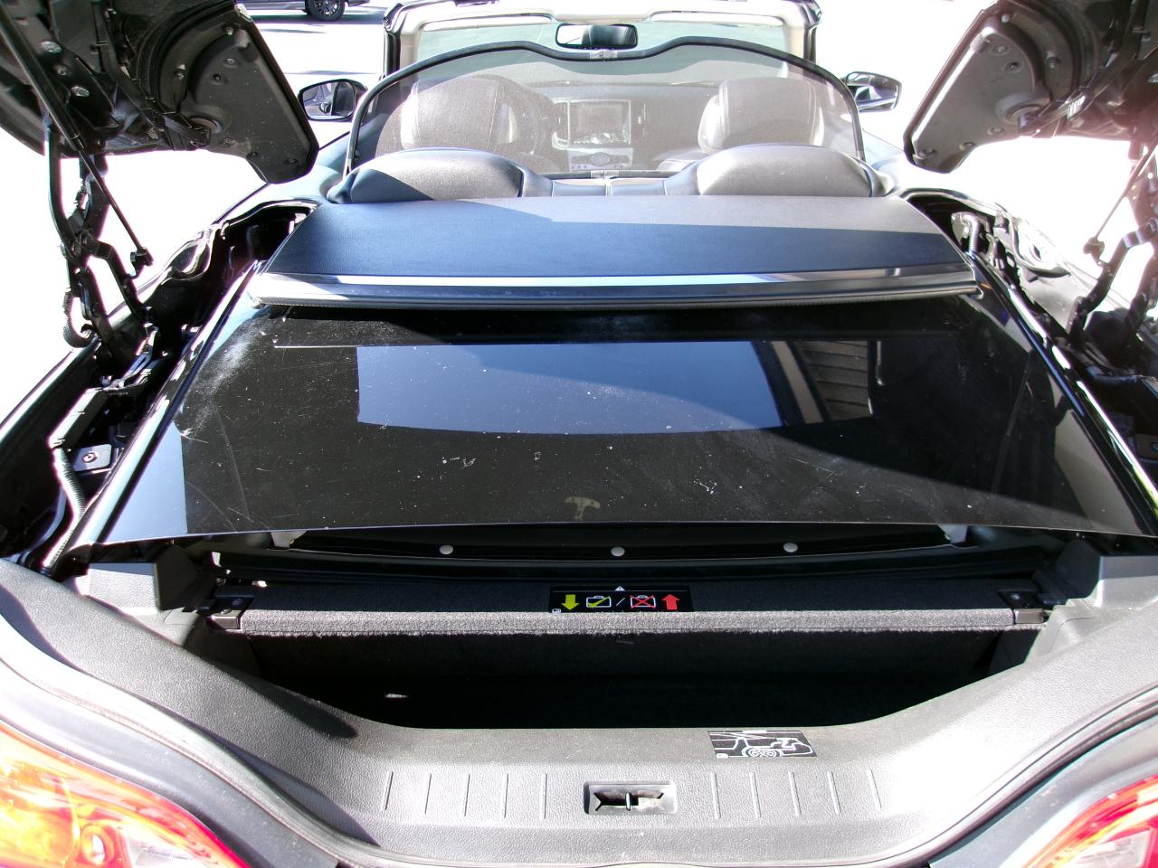 Infiniti G Convertible  2010