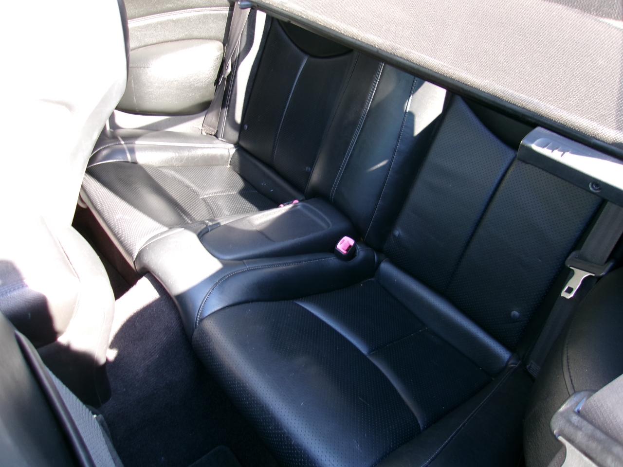Infiniti G Convertible  2010