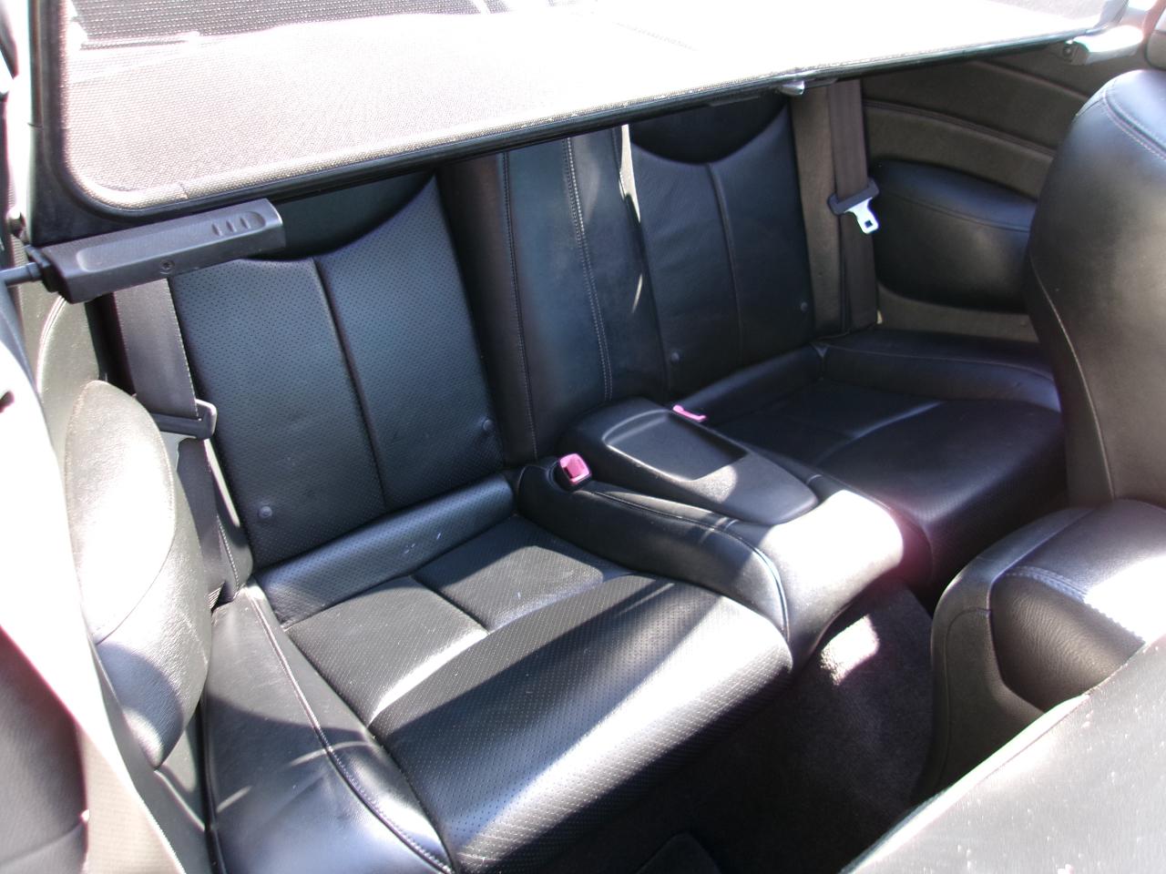 Infiniti G Convertible  2010