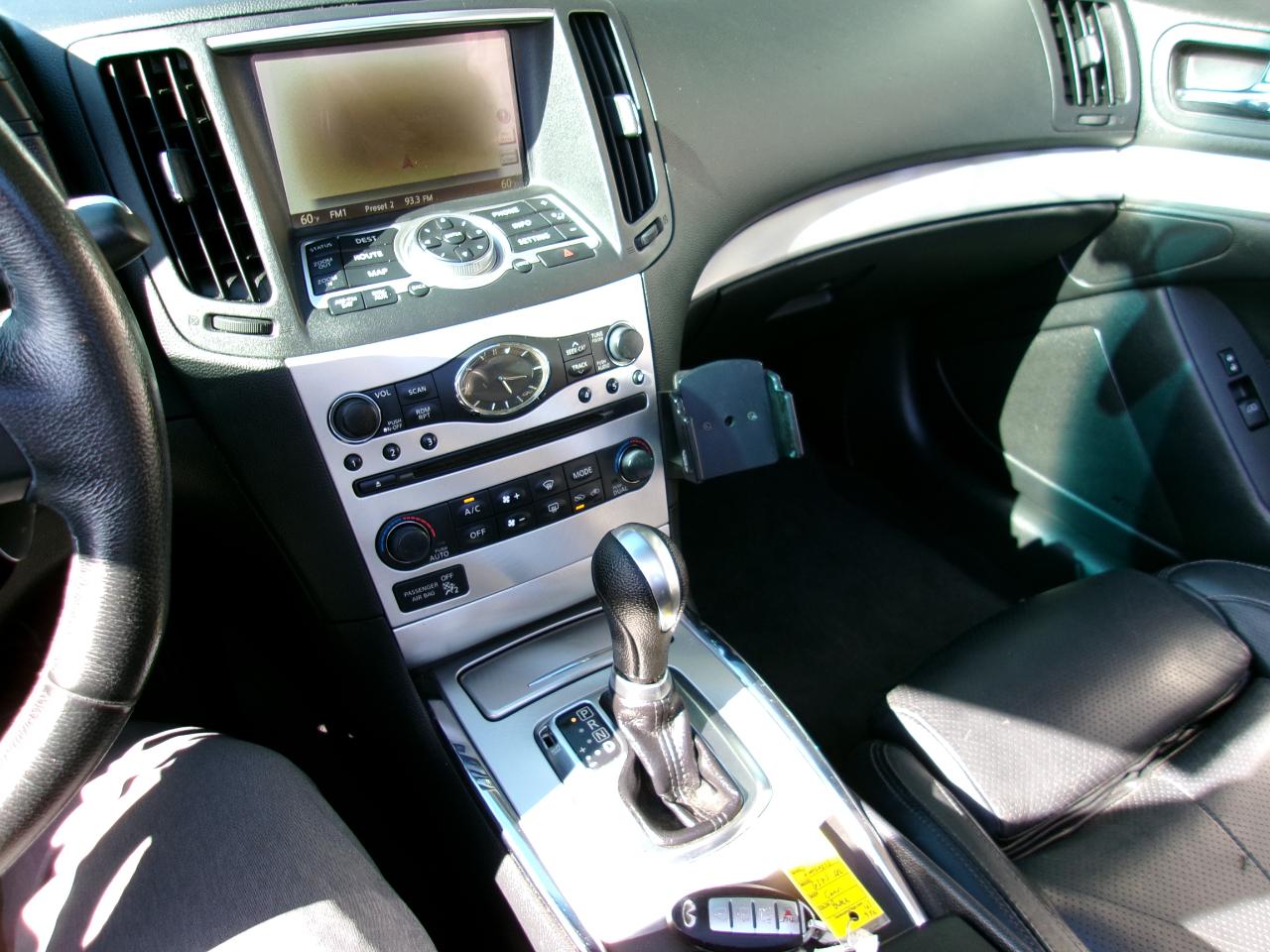 Infiniti G Convertible  2010