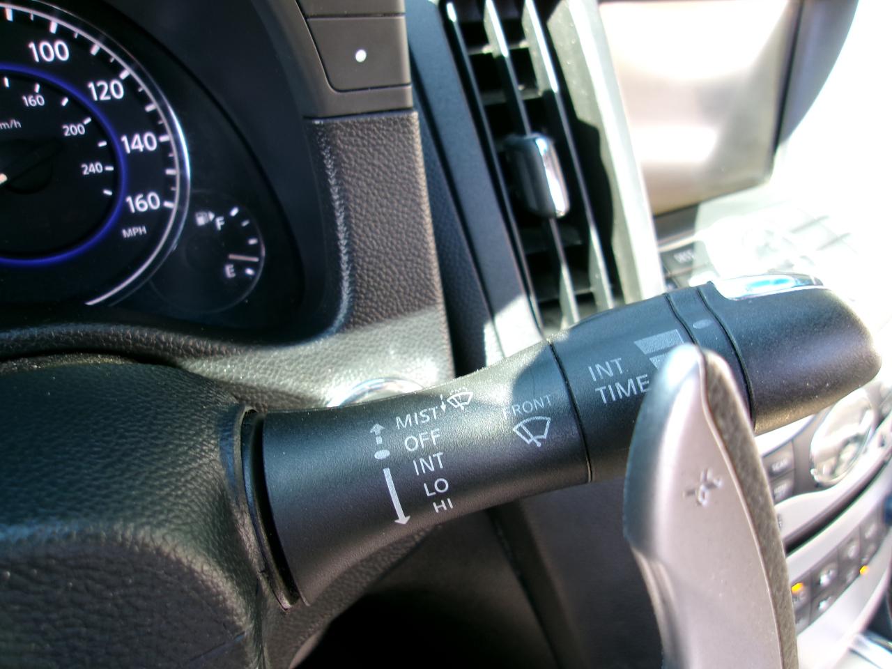 Infiniti G Convertible  2010