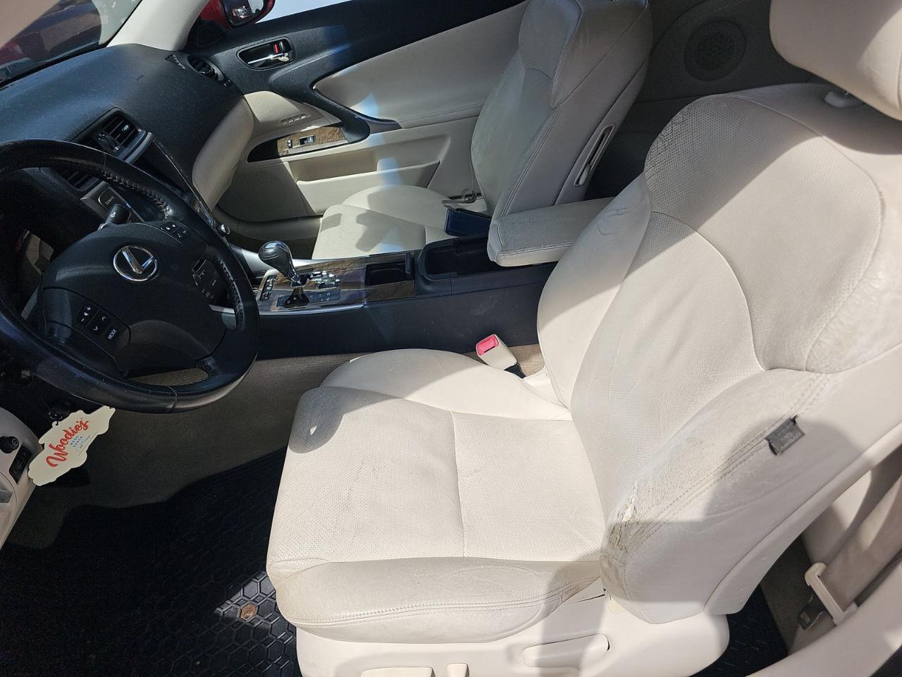 Lexus IS C IS 350C 2010