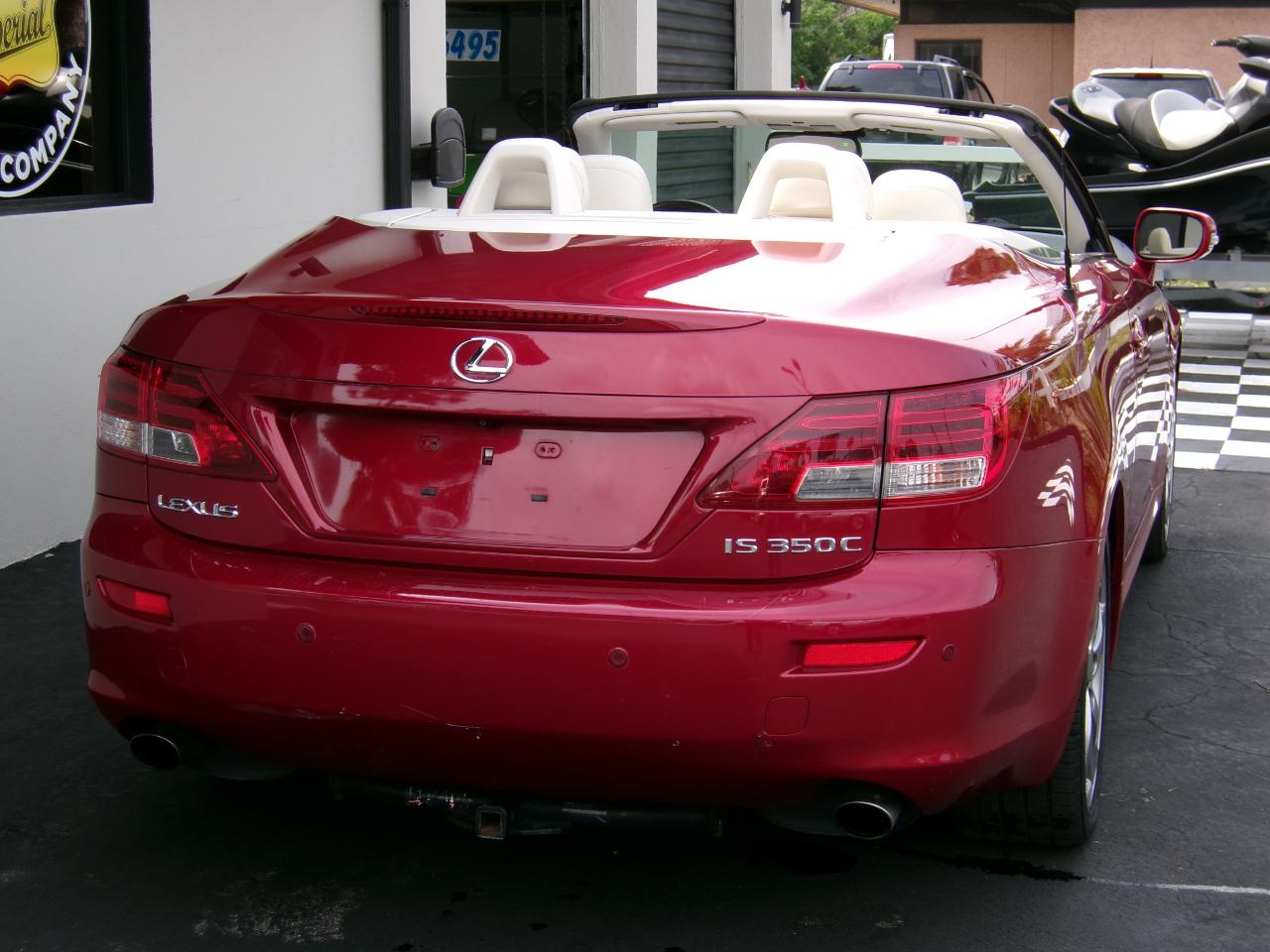 Lexus IS C IS 350C 2010