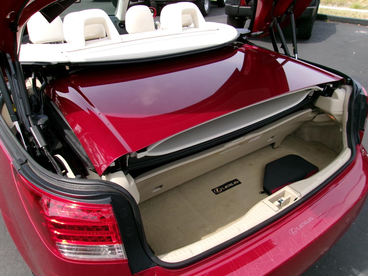 Lexus IS C IS 350C 2010