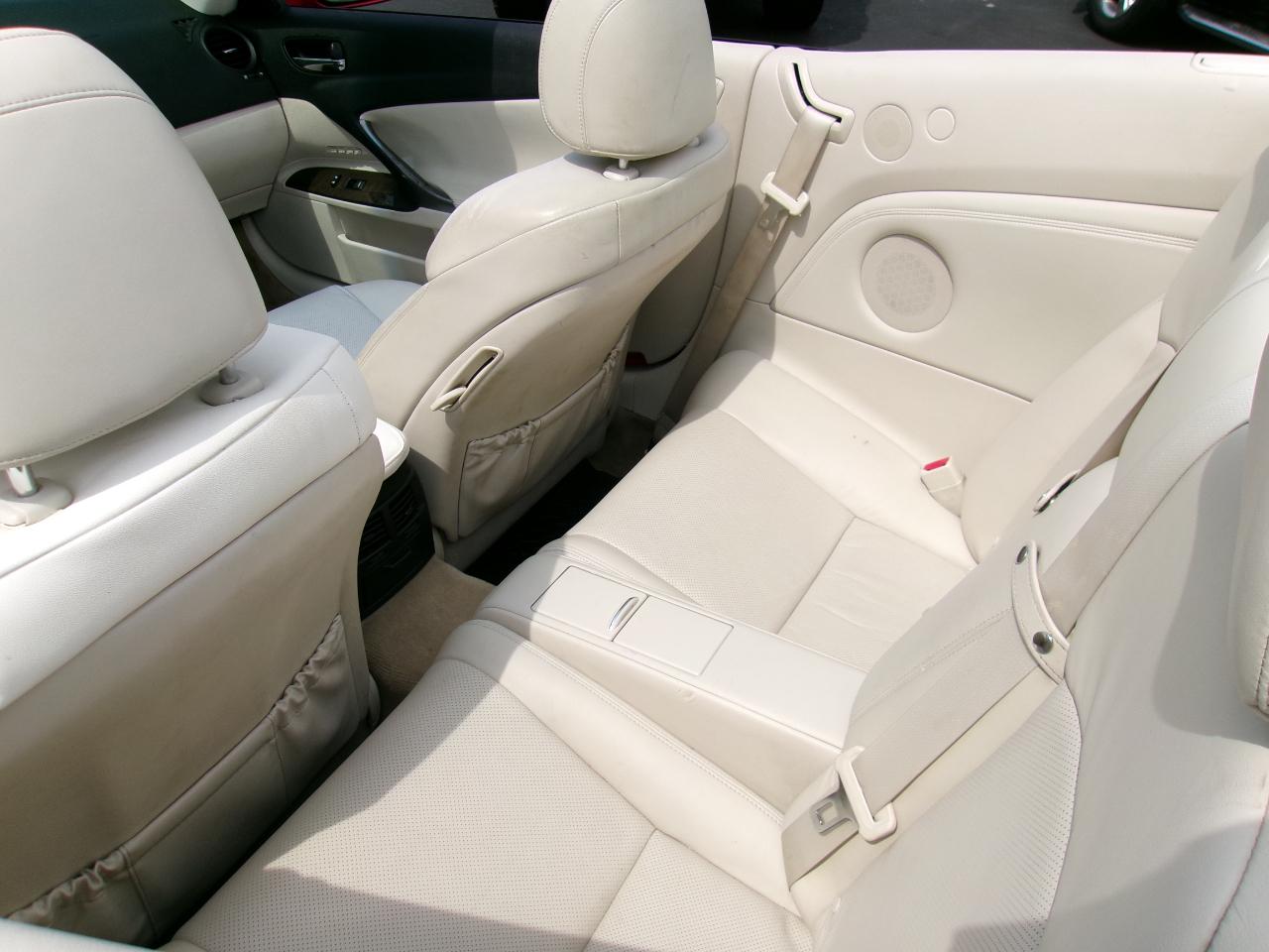 Lexus IS C IS 350C 2010