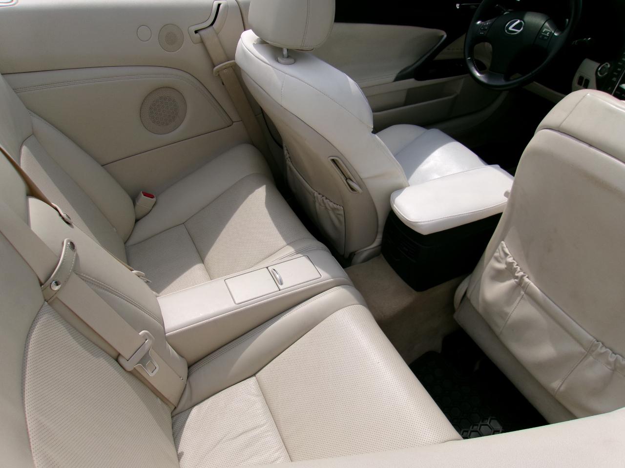 Lexus IS C IS 350C 2010