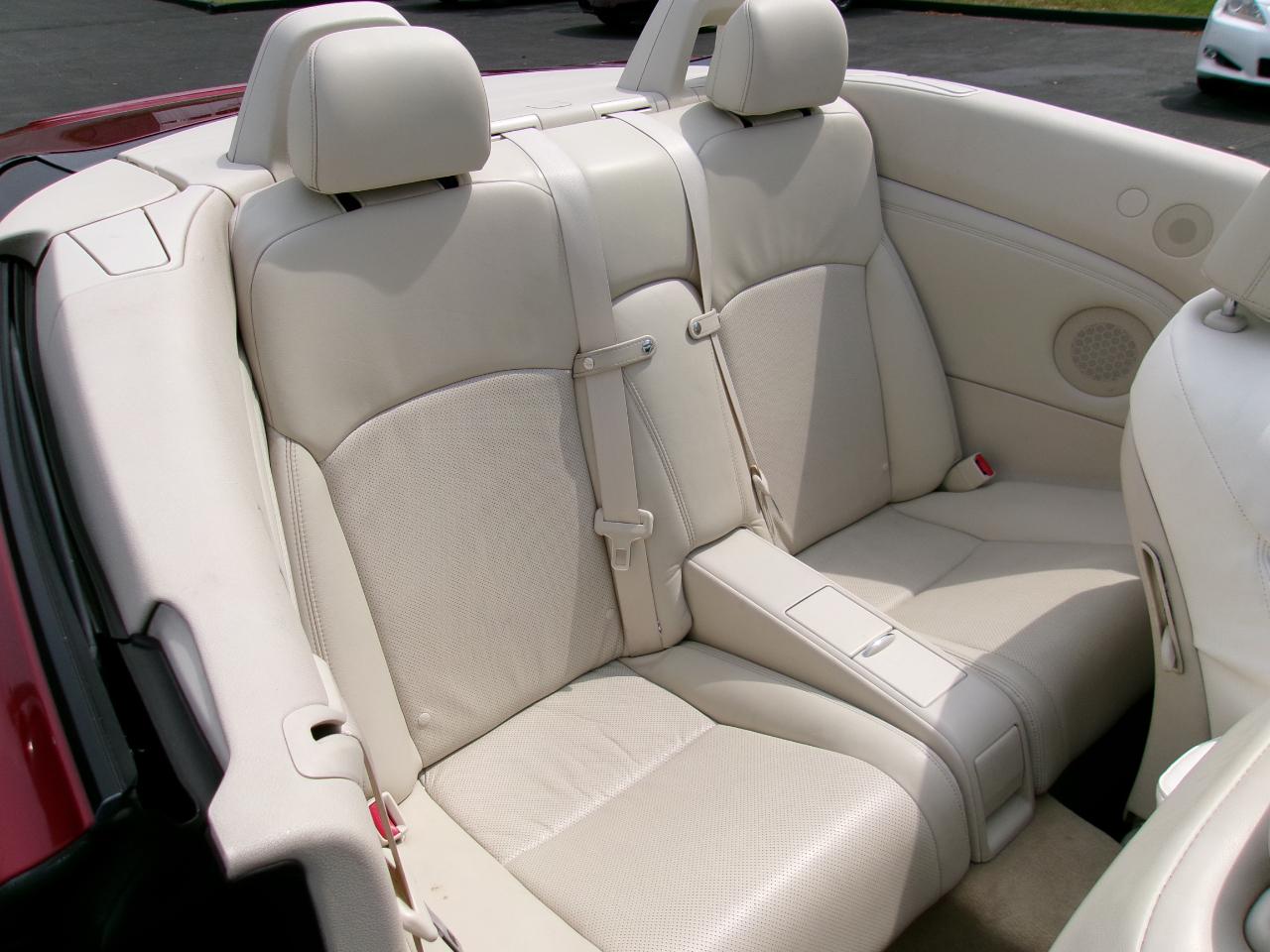 Lexus IS C IS 350C 2010
