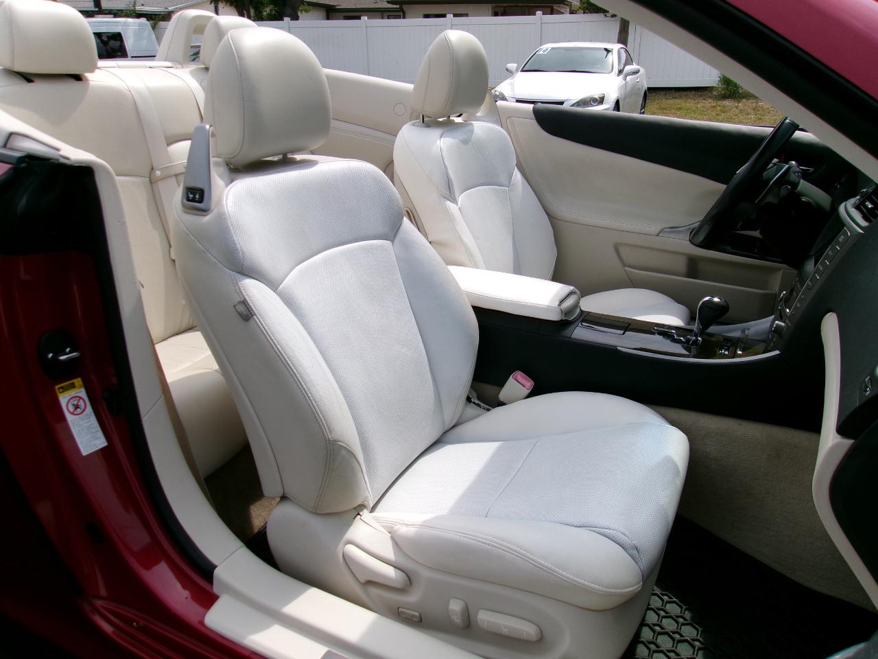 Lexus IS C IS 350C 2010