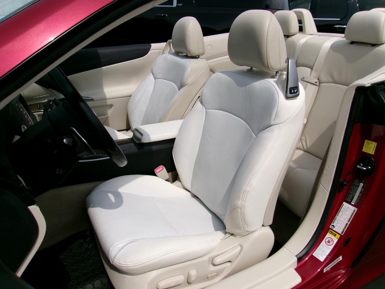 Lexus IS C IS 350C 2010
