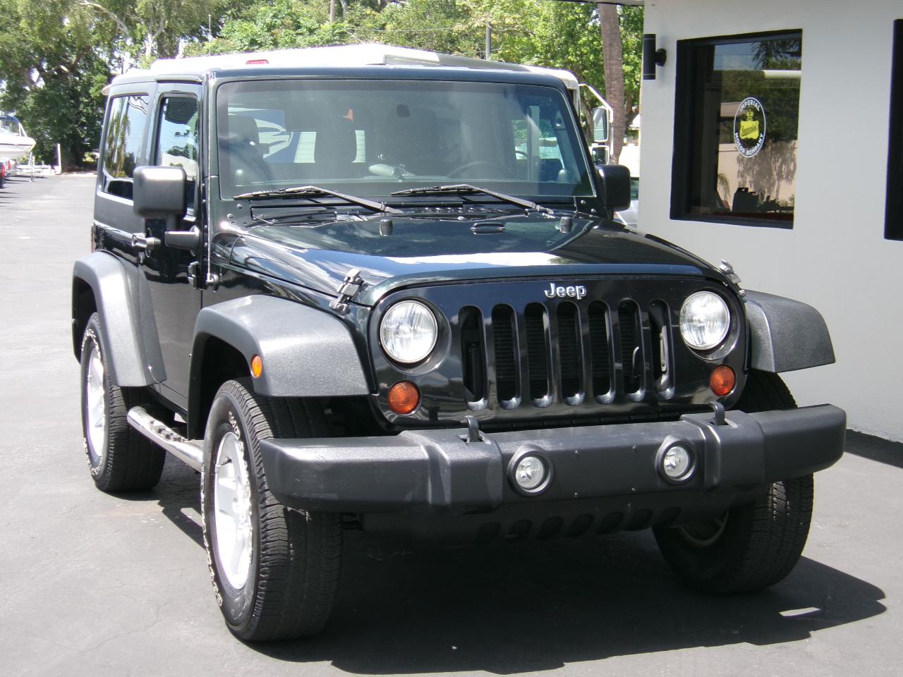 Jeep Wrangler Sport 4WD 2012