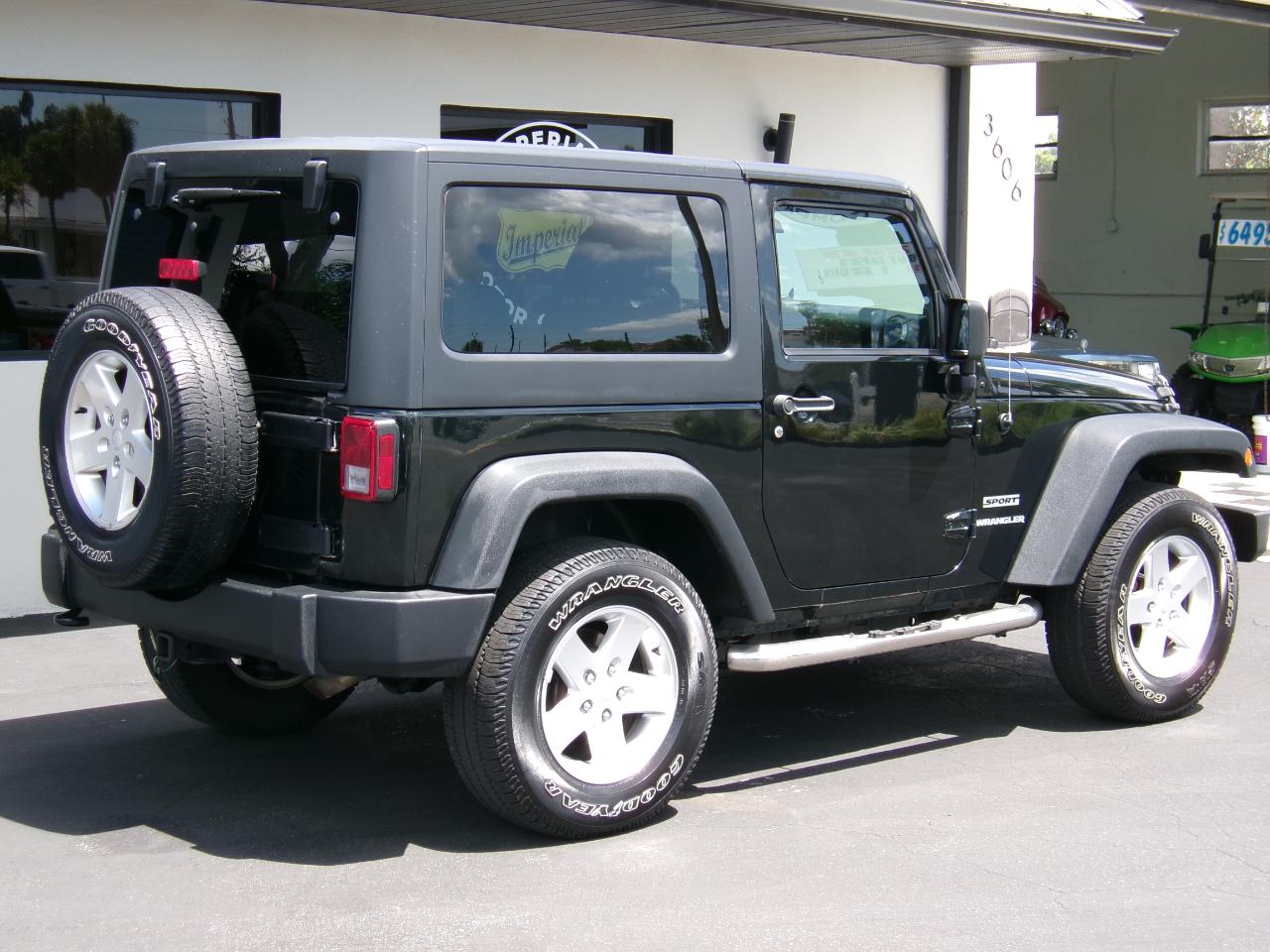 Jeep Wrangler Sport 4WD 2012