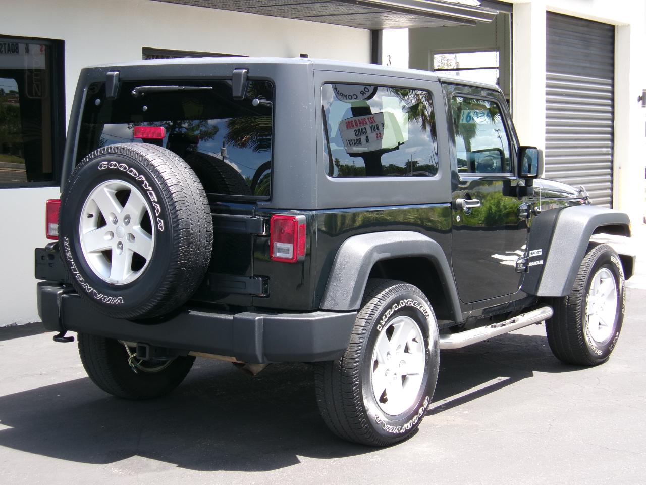 Jeep Wrangler Sport 4WD 2012