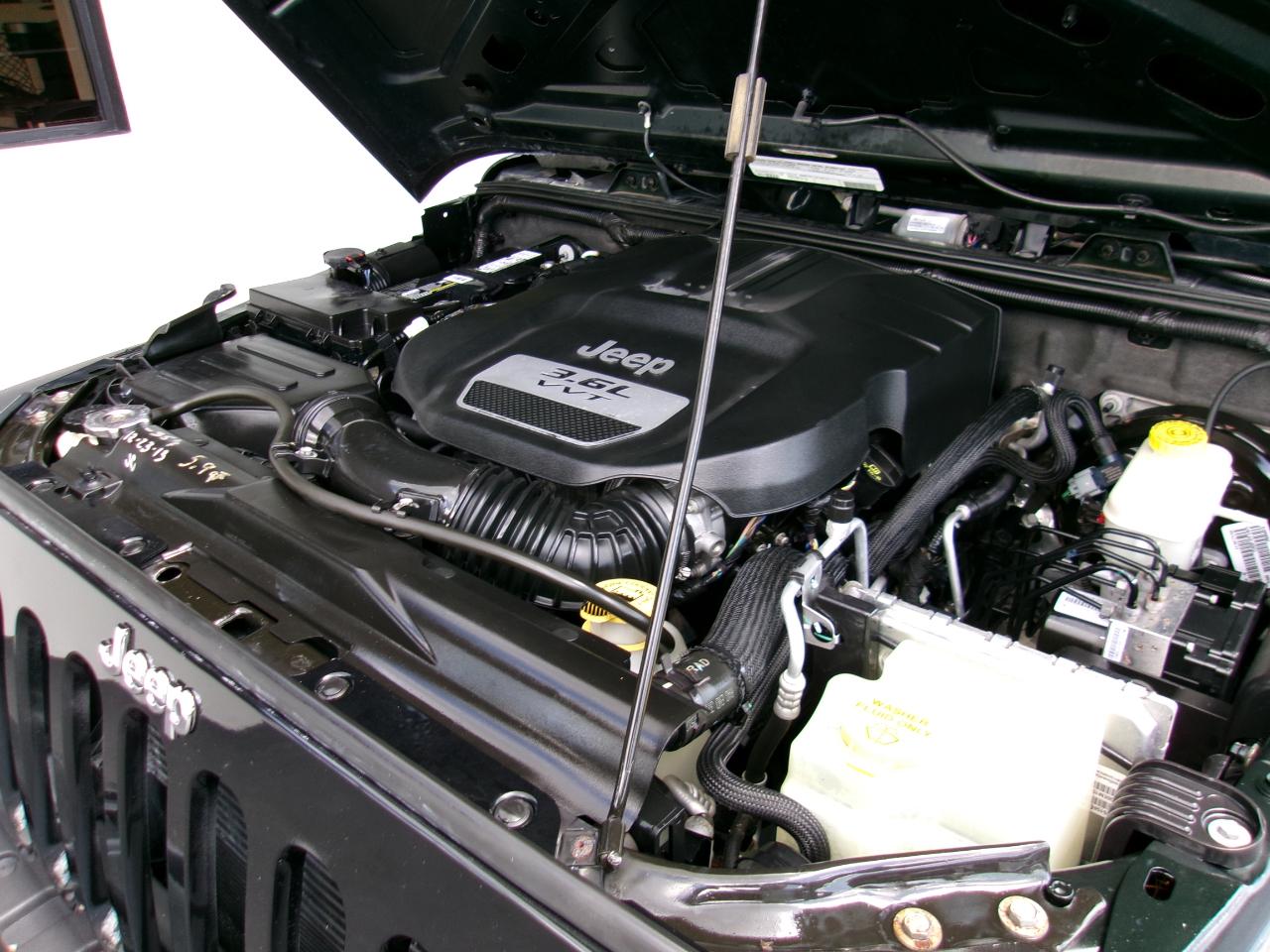 Jeep Wrangler Sport 4WD 2012