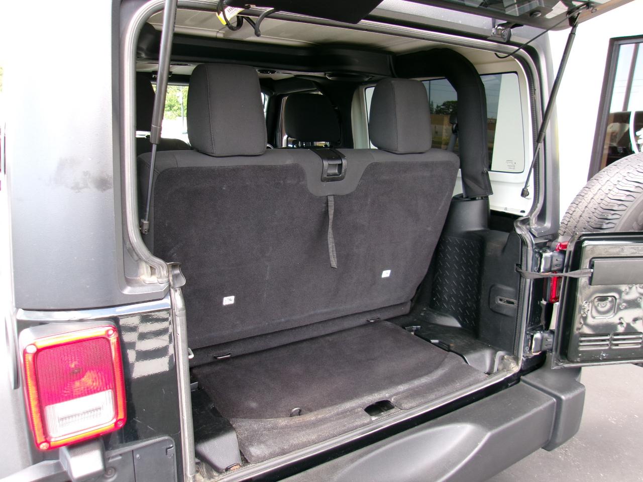 Jeep Wrangler Sport 4WD 2012