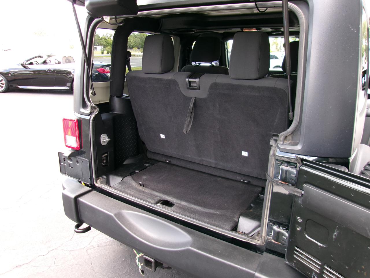 Jeep Wrangler Sport 4WD 2012