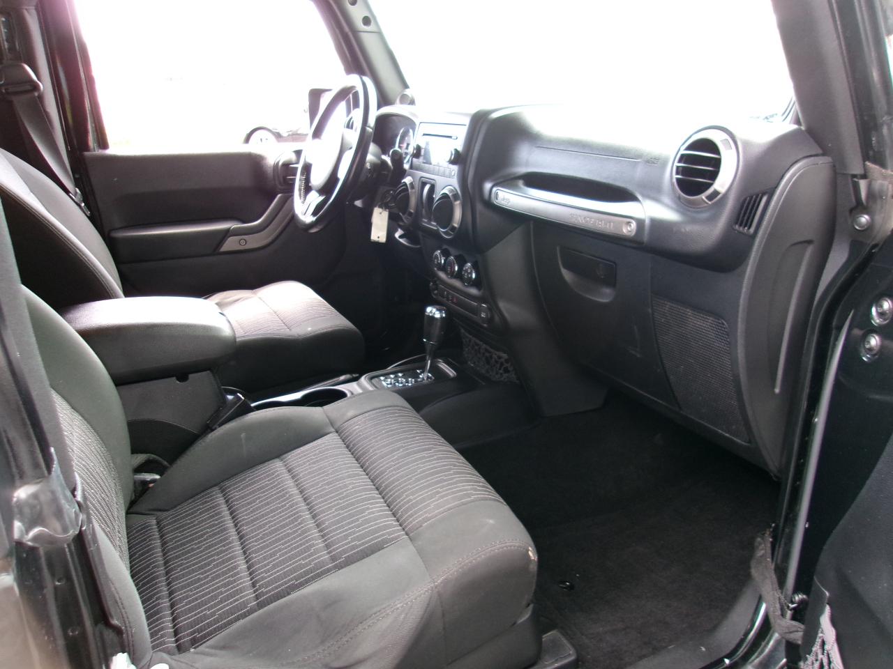 Jeep Wrangler Sport 4WD 2012
