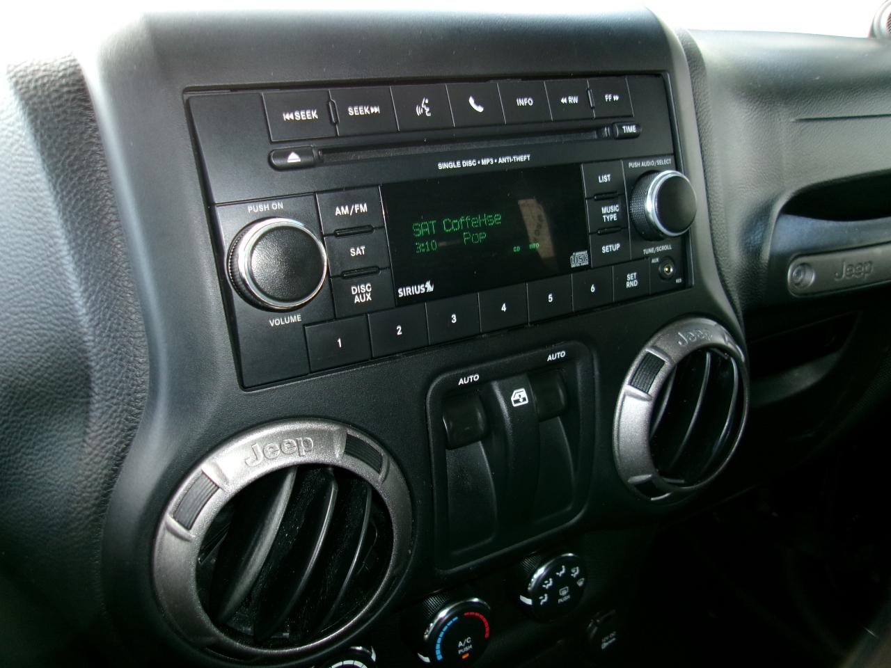 Jeep Wrangler Sport 4WD 2012