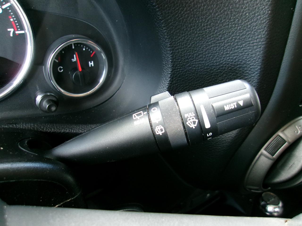 Jeep Wrangler Sport 4WD 2012