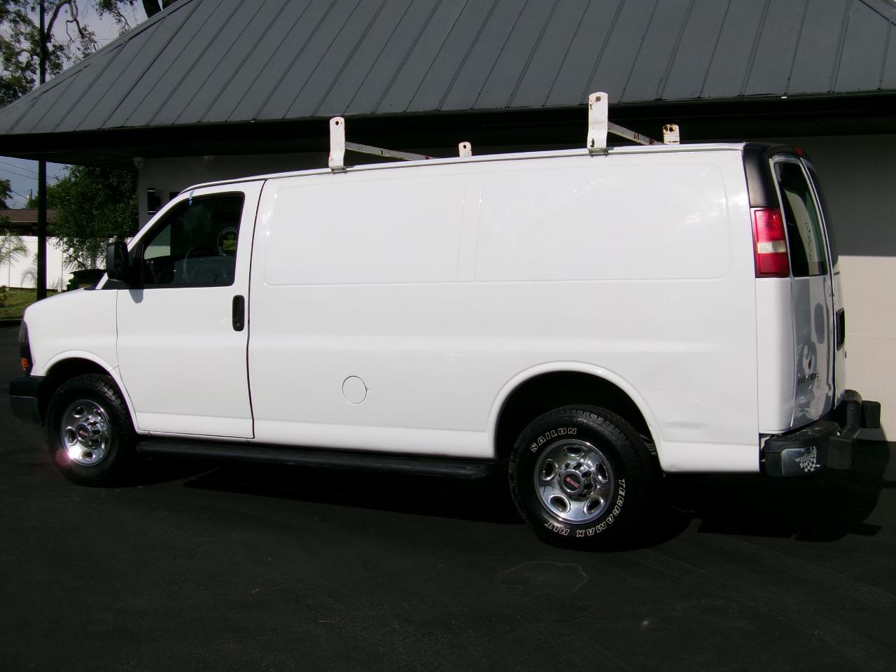 GMC Savana G2500 Cargo 2015