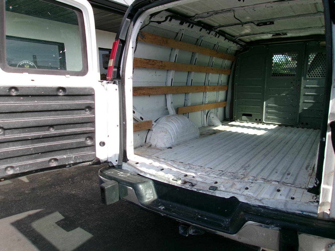 GMC Savana G2500 Cargo 2015