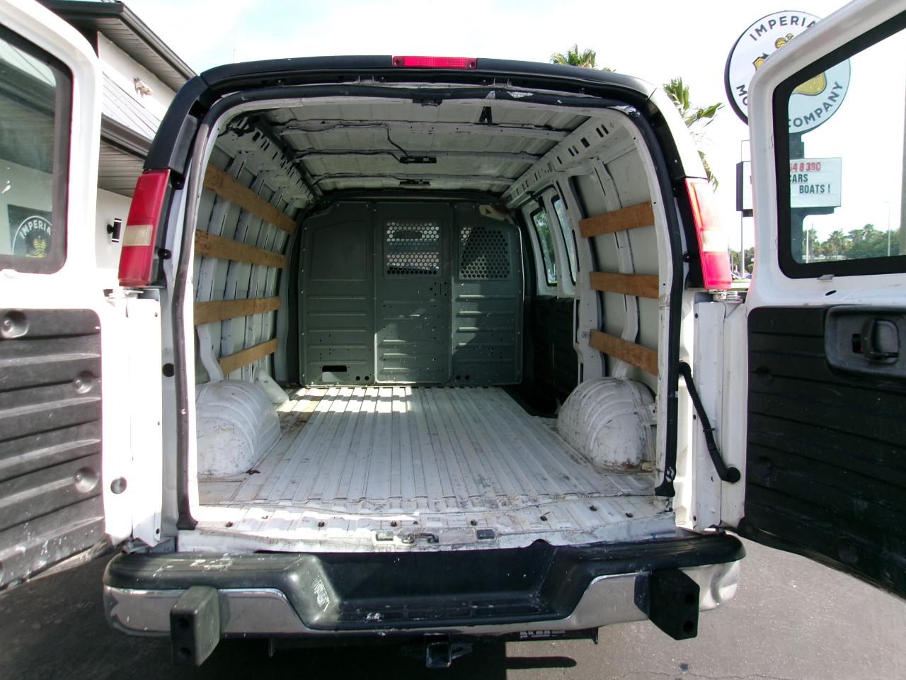 GMC Savana G2500 Cargo 2015