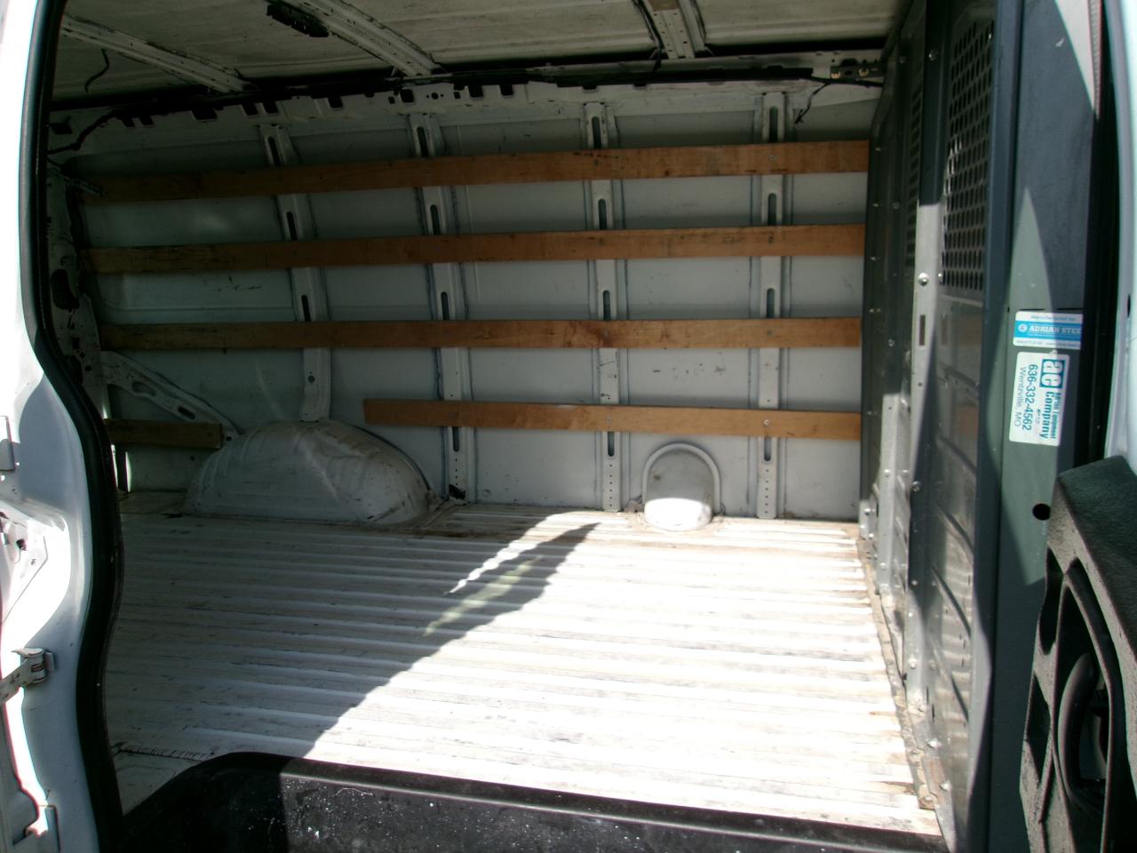 GMC Savana G2500 Cargo 2015