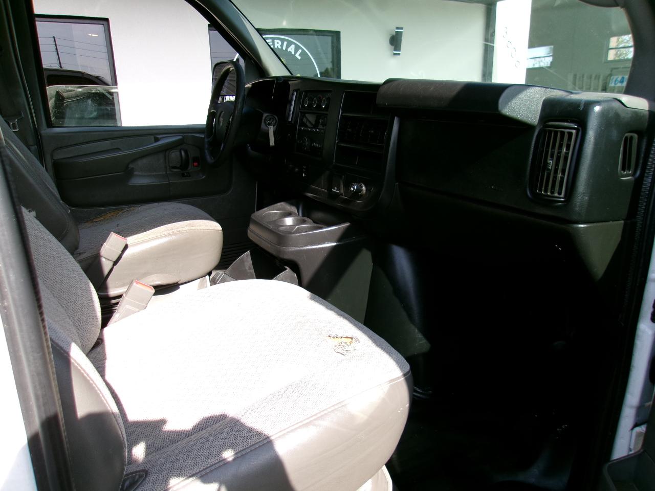 GMC Savana G2500 Cargo 2015