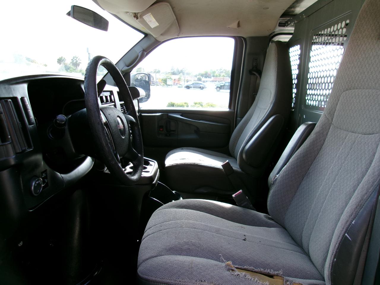 GMC Savana G2500 Cargo 2015