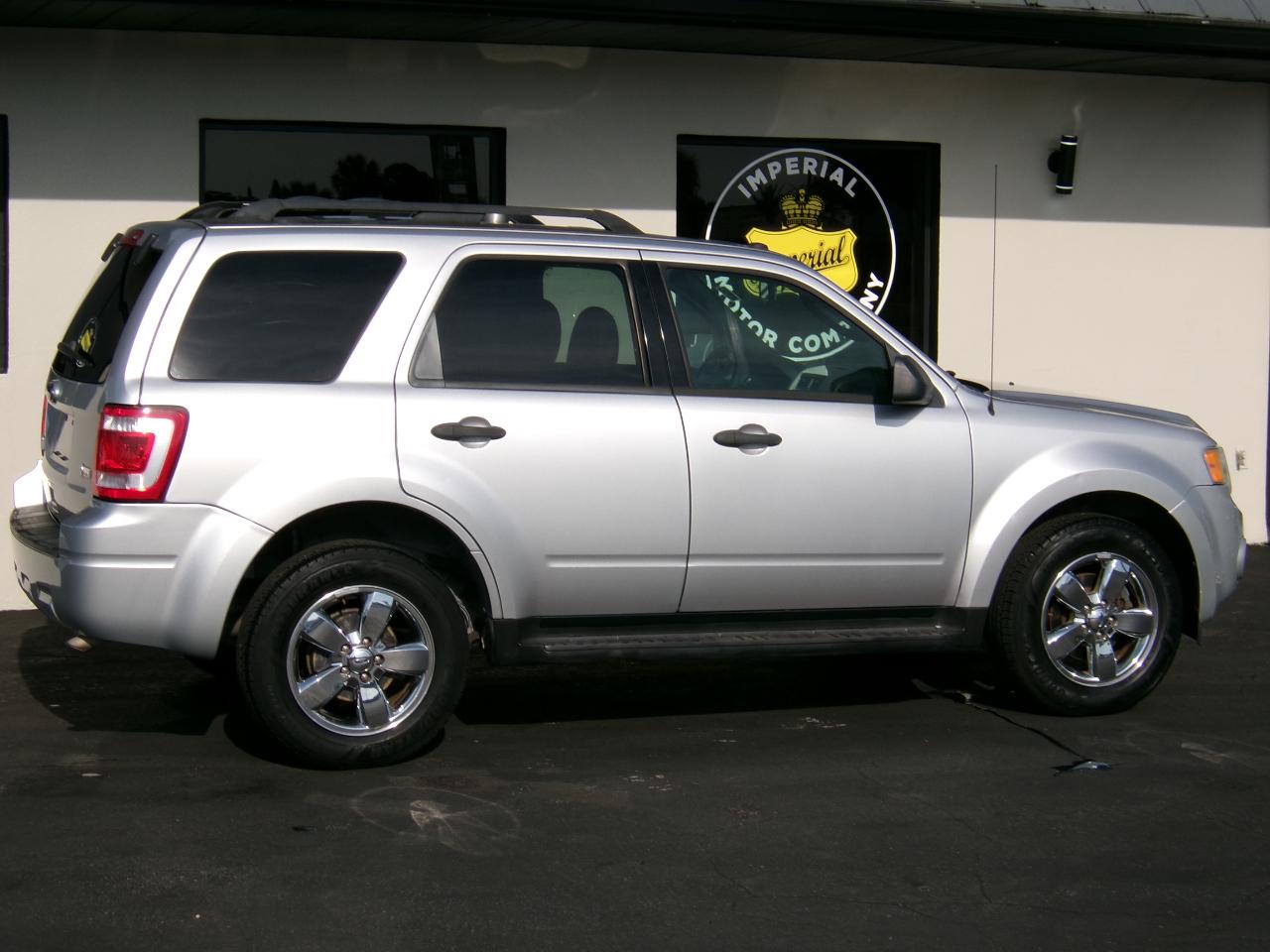 Ford Escape XLT FWD 2010