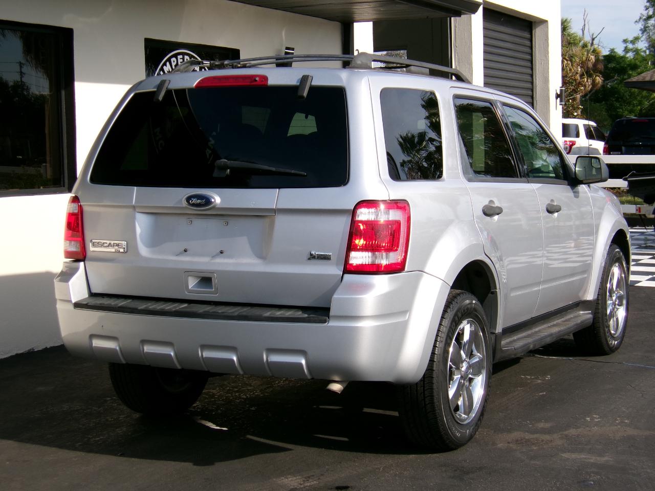 Ford Escape XLT FWD 2010