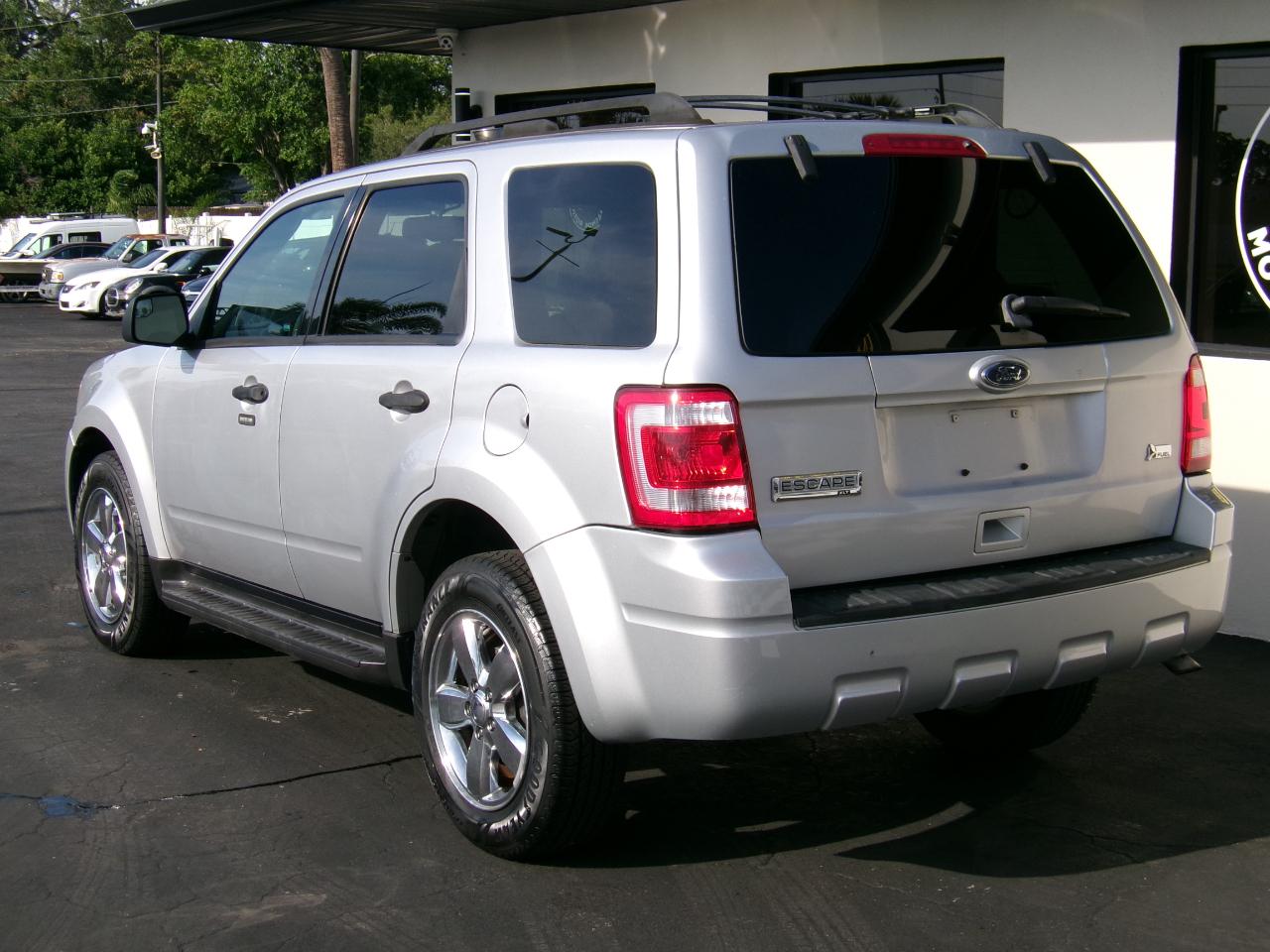 Ford Escape XLT FWD 2010