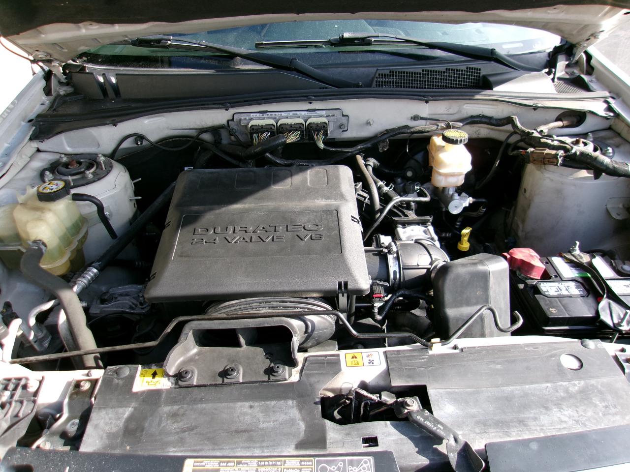 Ford Escape XLT FWD 2010