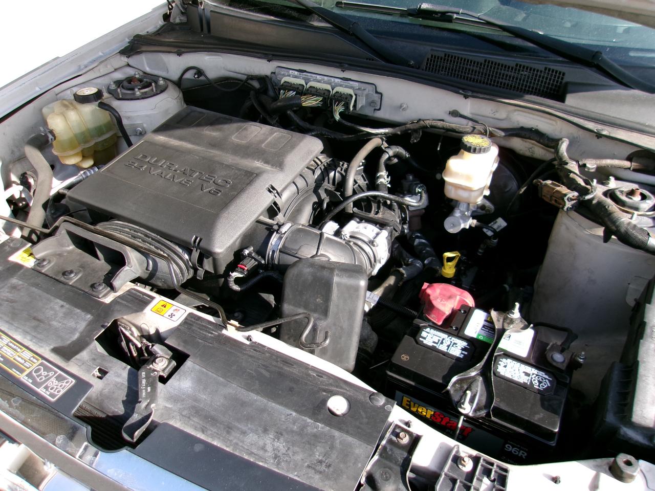 Ford Escape XLT FWD 2010