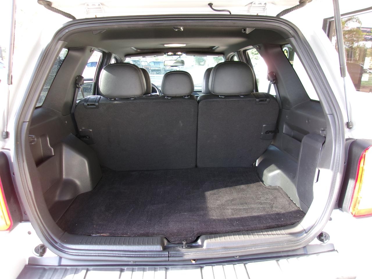 Ford Escape XLT FWD 2010