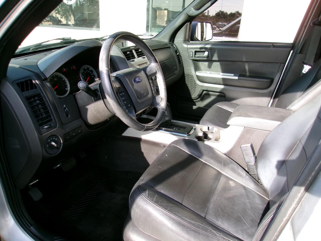 Ford Escape XLT FWD 2010