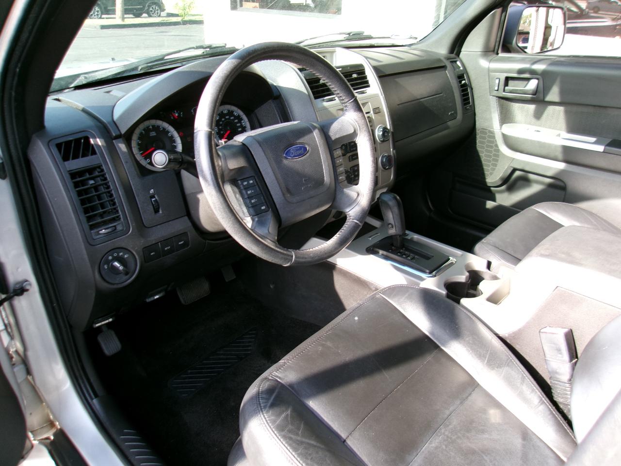 Ford Escape XLT FWD 2010