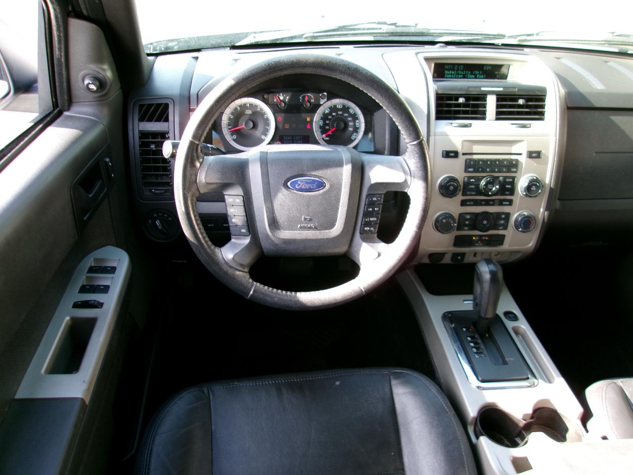 Ford Escape XLT FWD 2010