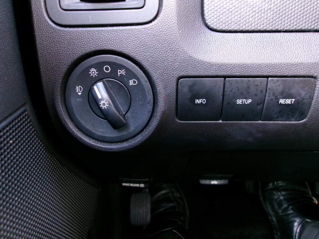 Ford Escape XLT FWD 2010