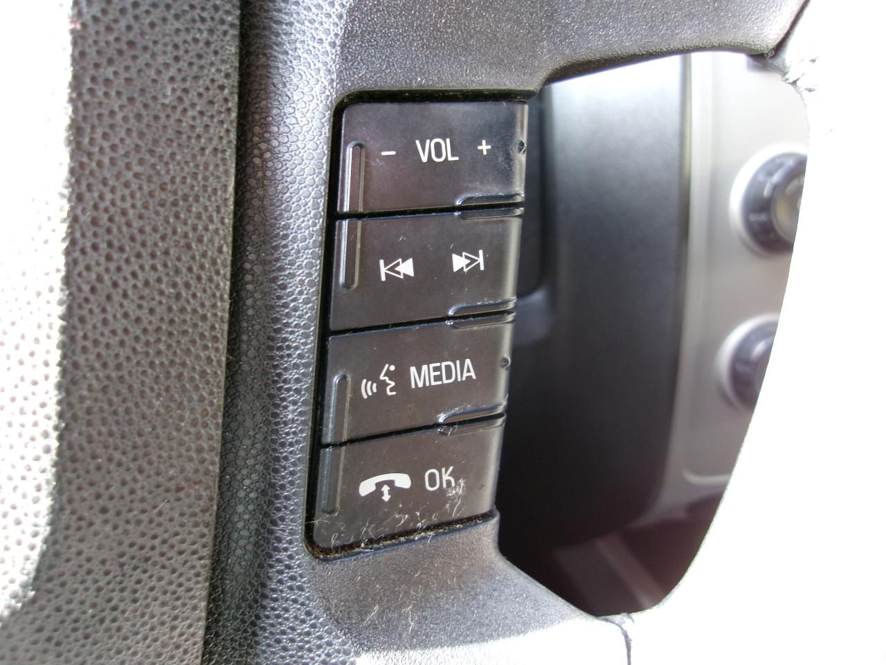 Ford Escape XLT FWD 2010